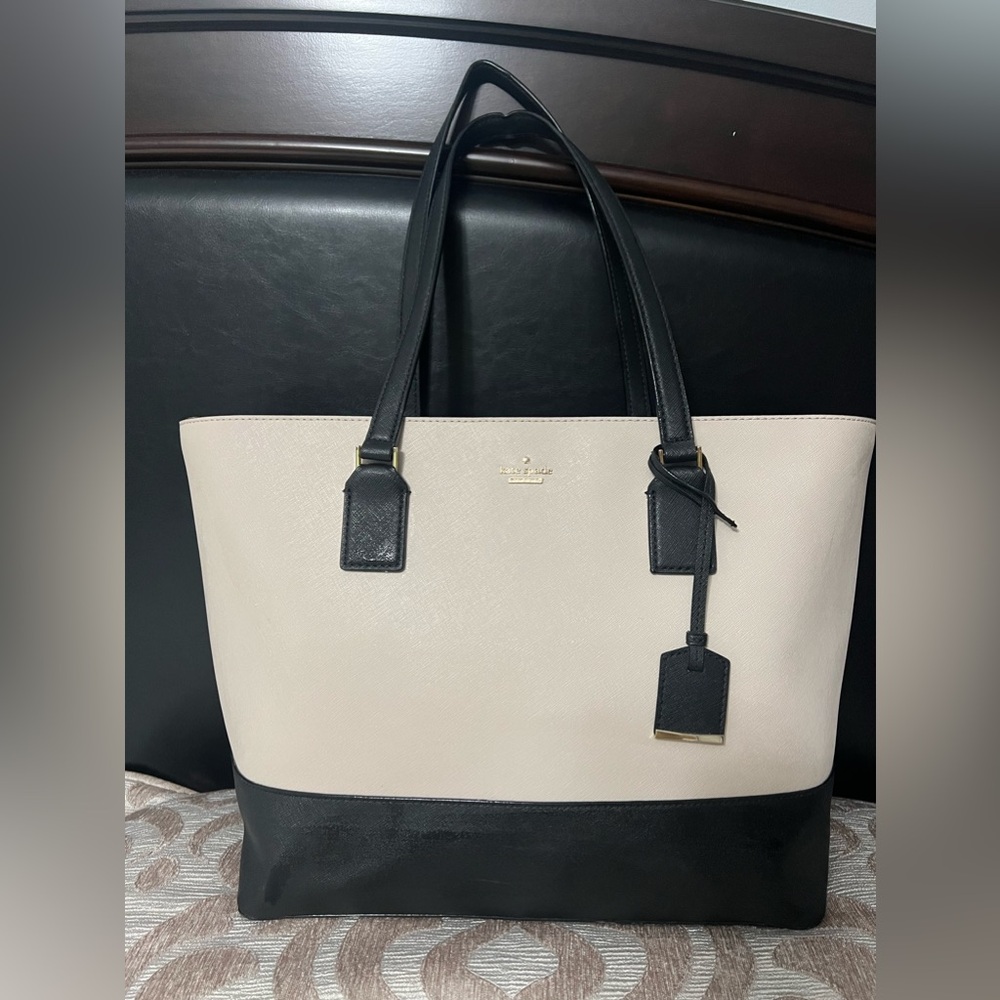 Kate Spade Black and Cream Tote Bag- Fits a Laptop!